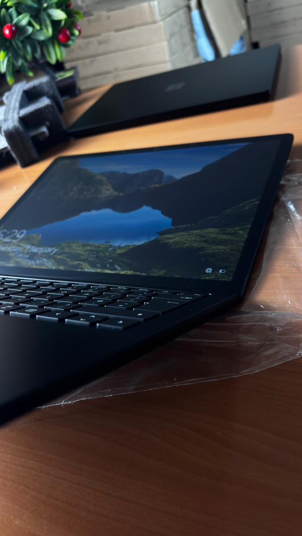Microsoft Surface Laptop 3 - الصورة 9