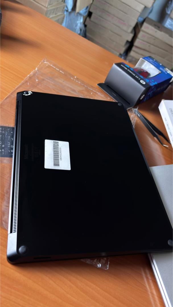 Microsoft Surface Laptop 3 - الصورة 8