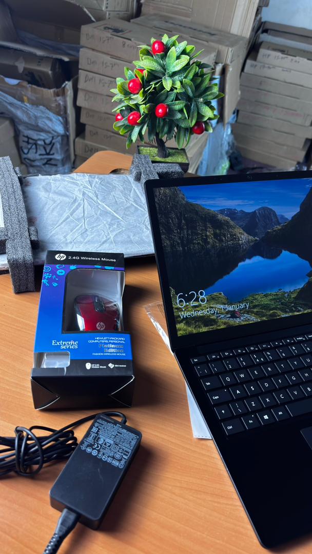 Microsoft Surface Laptop 3 - الصورة 4