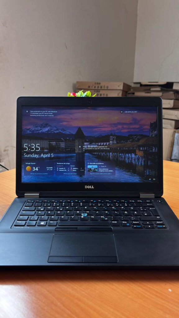 Dell Latitude , 14' i5-5th, 8/500hdd