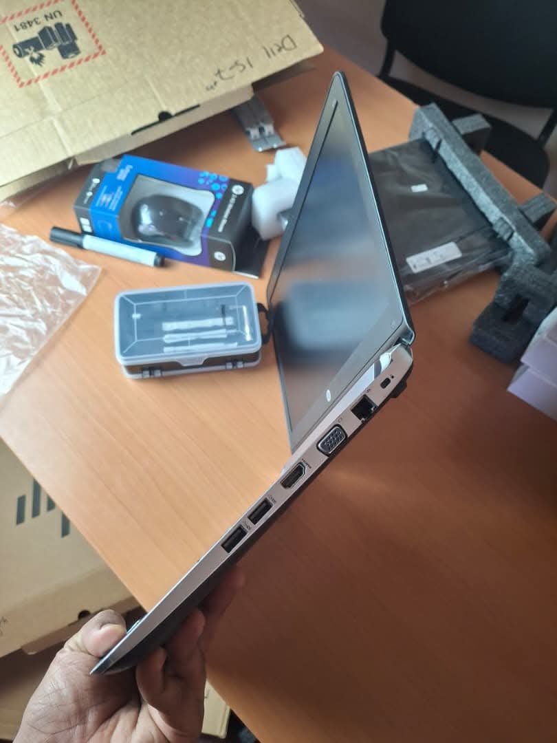 HP ProBook 430, 13.3, i5-6th, 8/256ssd/500hdd - الصورة 4