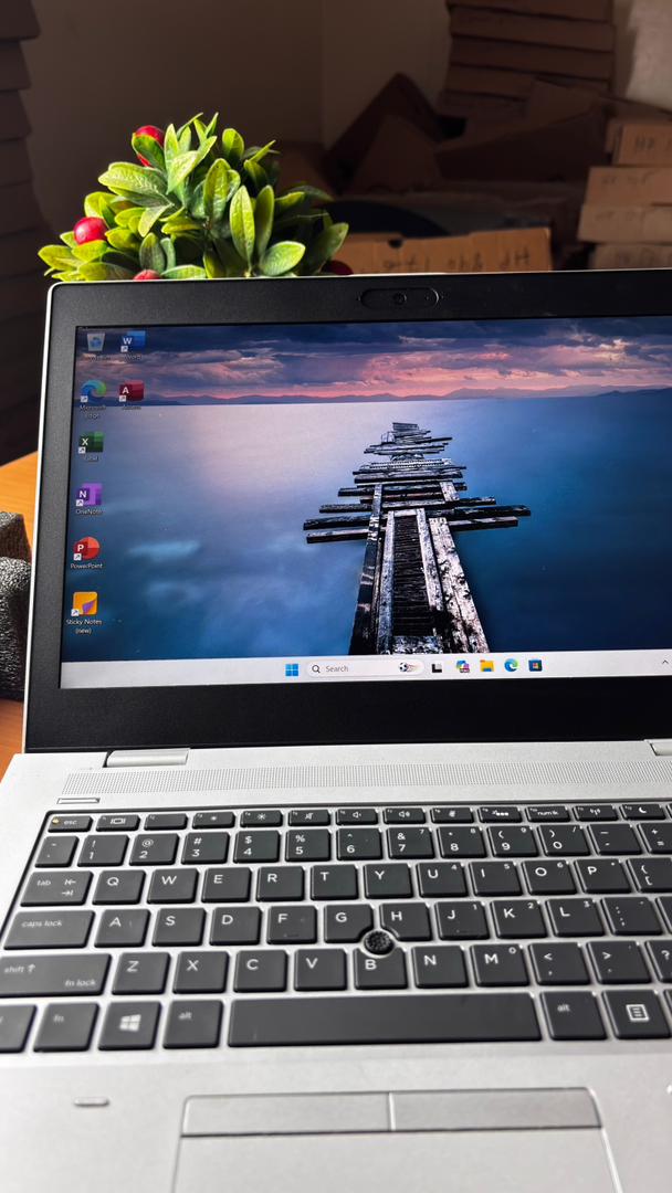 HP ProBook 640 14' i5-8th, ram8/256ssd - الصورة 3