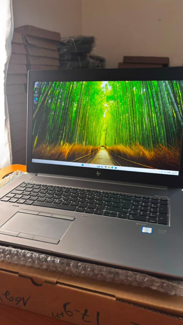 HP ZBook 17 Intel Core i7-9850H, 16gb Nvidia Quadro RTX 5000, 16/512ssd - Image 10