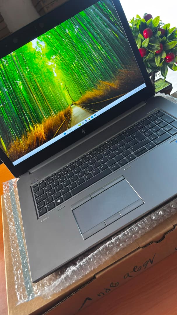HP ZBook 17 Intel Core i7-9850H, 16gb Nvidia Quadro RTX 5000, 16/512ssd - Image 11